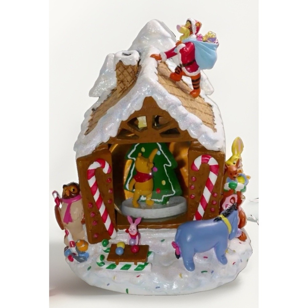 🎄 Disney Store Winnie The Pooh Holiday Snowglobe Music Box w/ Box